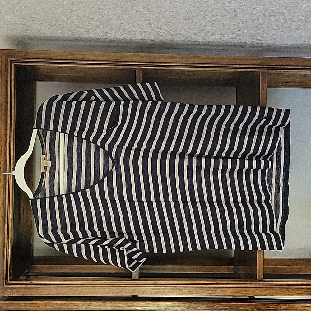 Burberry V-Neck Pocket Women's Sweater - Navy and White
